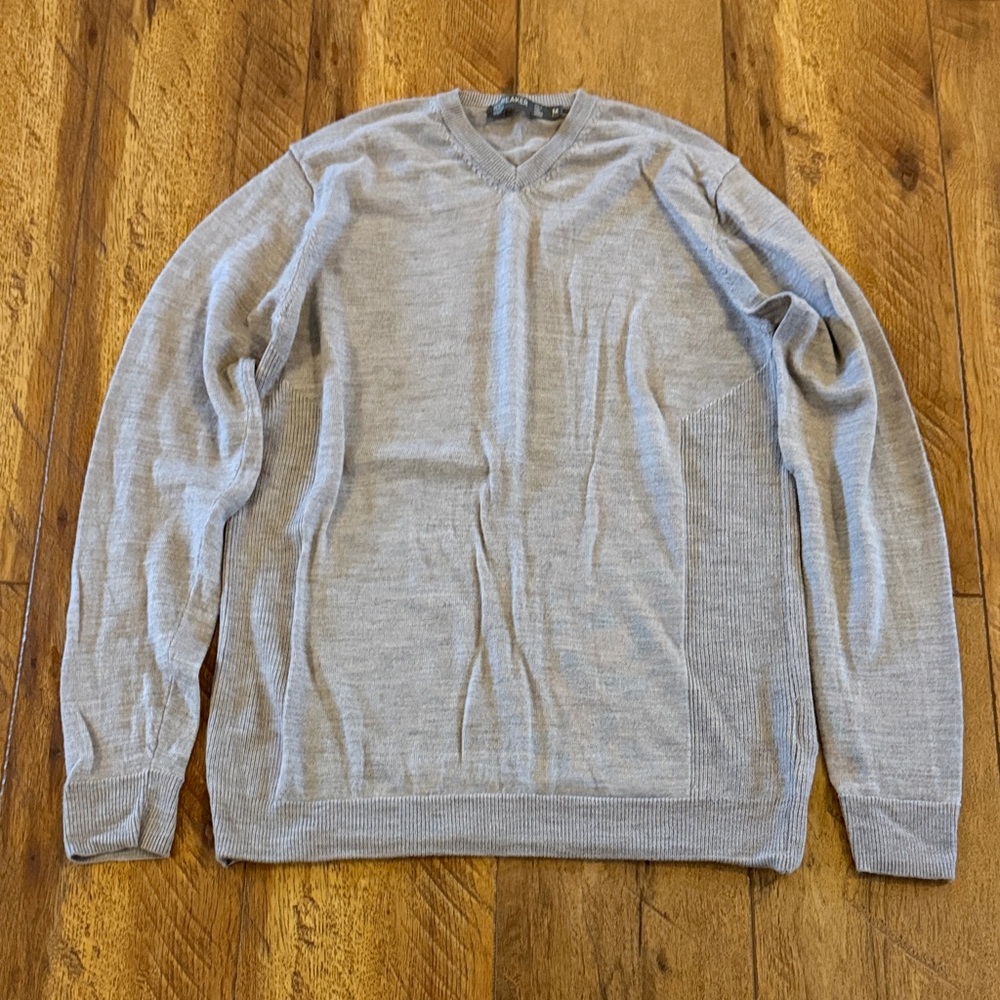 Icebreaker Merino Wool Medium Grey V Neck